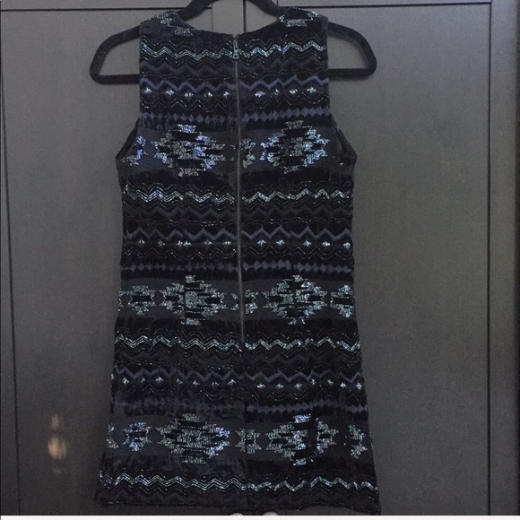 Alice + Olivia Beaded Velvet A-Line Mini Dress Size 0 - Picture 4 of 8